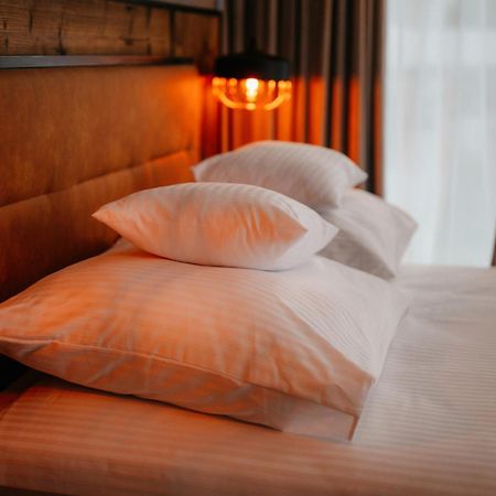 Sleep Well 1999 Hotell Tychy Eksteriør bilde